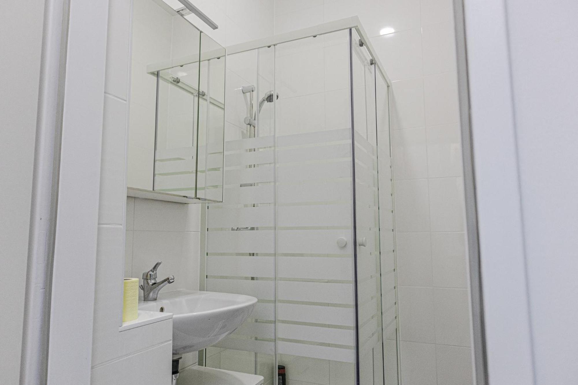 Affordable 5-Br Shared Apartment / Enkplatz U3 Getaway Vídeň Exteriér fotografie
