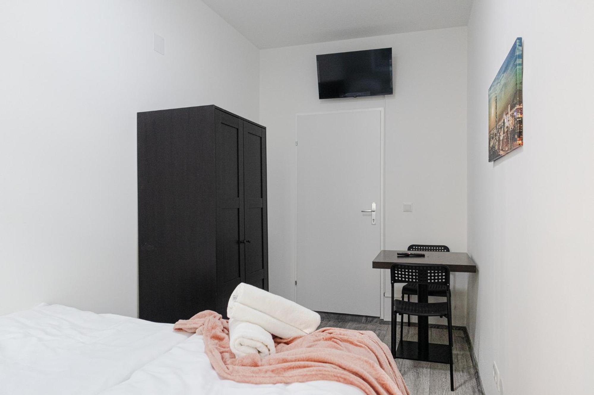 Affordable 5-Br Shared Apartment / Enkplatz U3 Getaway Vídeň Exteriér fotografie
