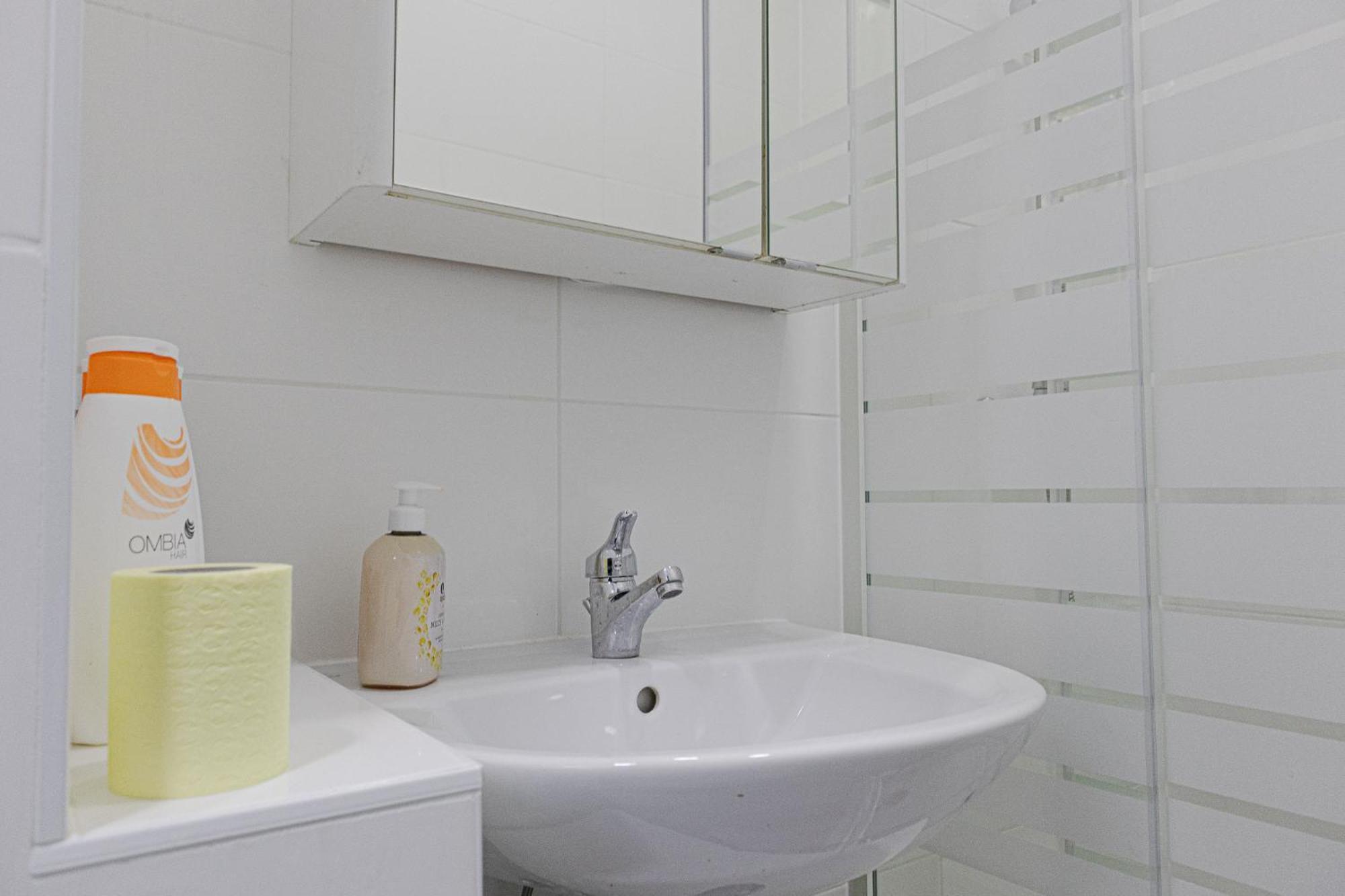 Affordable 5-Br Shared Apartment / Enkplatz U3 Getaway Vídeň Exteriér fotografie