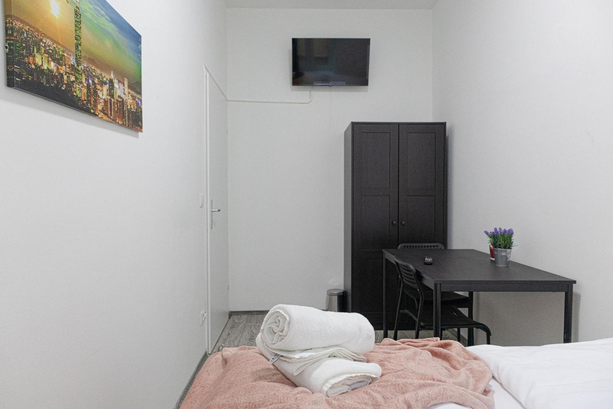 Affordable 5-Br Shared Apartment / Enkplatz U3 Getaway Vídeň Exteriér fotografie